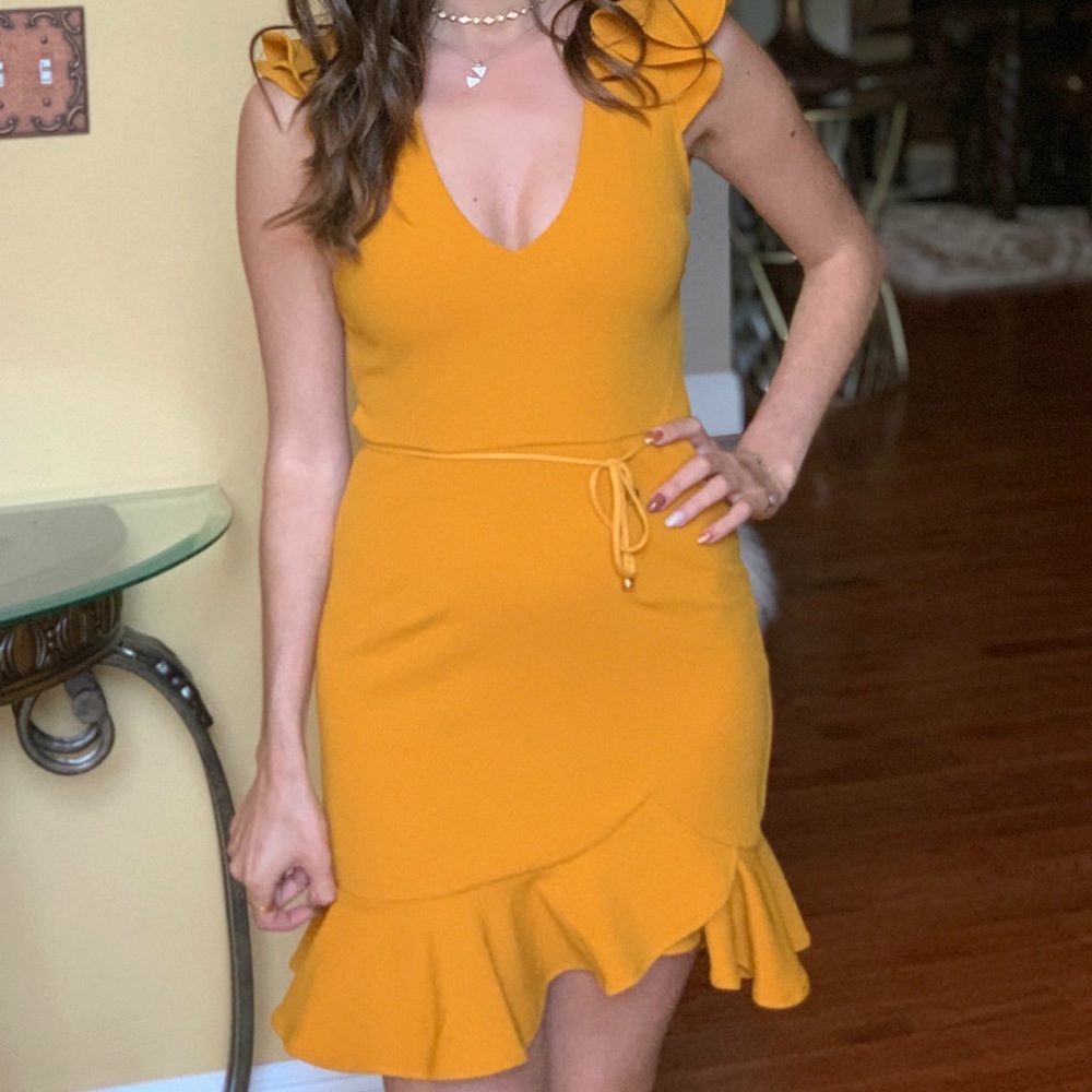 Selfie Leslie short ruffle dress